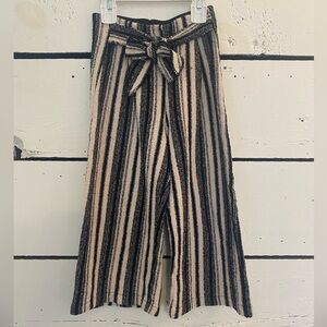 Zara Kids Girls Wide Leg Knit Gaucho Pants, Black And Cream Striped, Size 6